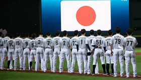 日本隊擋住古巴隊最後的反撲，率先晉級12強複賽。（圖／WBSC提供）