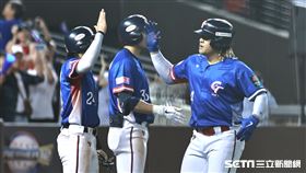 ▲世界12強棒球錦標賽，台灣隊吉力吉撈・鞏冠代打炸裂3分砲。（圖／記者劉彥池攝影）