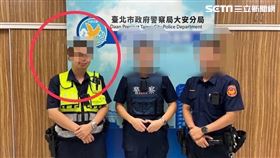 台北市大安分局郭姓警員（左一）偷拍女同事及民眾如廁遭免職。（圖／翻攝畫面）