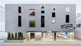 CASETiFY於韓國首爾精華地區揭幕全球首間沉浸式旗艦店CASETiFY DOSAN。（圖／品牌業者提供）