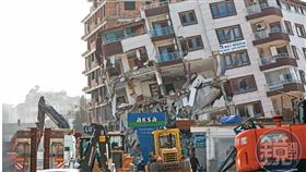 去年2月，土耳其接壤敘利亞邊境發生規模7.8強震，造成嚴重死傷。