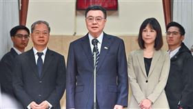 行政院長卓榮泰今（19）日赴立法院報告「113年度中央政府總預算追加預算案」編製經過並備詢。（圖／行政院提供)