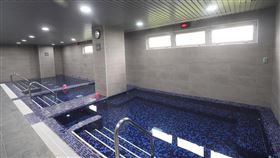 國訓中心新宿舍（2）國家運動訓練中心新建宿舍21日在左營舉辦啟用典禮，歷時2年10個月正式啟用及入住。圖為教練宿舍大樓附屬的三溫暖設施。中央社記者吳家昇攝  109年12月21日