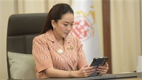 泰國總理貝東塔與川普通話泰國總理貝東塔19日早上在總理府內和美國總統當選人川普通話。（泰國總理府提供）中央社記者呂欣憓曼谷傳真 113年11月19日