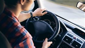 開車,停車,方向盤,車子（圖／翻攝自PIXABAY）