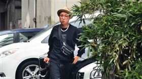 11月7日，14：36，大根被爆已是快2歲男孩的爸，與他懷孕產子的對象是名長榮空姐，在網路上小有名氣。