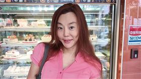 法拉利姐公布收入慘況。（圖／翻攝臉書）