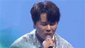 陳孟賢台上深情演唱。（圖／中視提供）