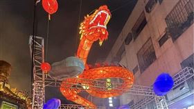 ▲飛龍燈籠氣勢磅礡。（圖／翻攝自豐原慈濟宮Fengyuan Cih Ji Gong粉絲專頁）
