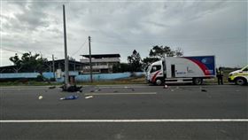嘉義22歲女騎士追撞小貨車慘死！釀禍原因曝光了　駕駛過失致死送辦。（圖
／翻攝畫面）
