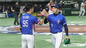 ▲世界12強棒球錦標賽，台灣隊先發投手陳柏清化解壘上有人危機。（圖／特派記者劉彥池攝影）