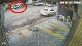 鴨頭8月15日遭人開槍，在左營桌遊店身中8槍斷魂。（圖／翻攝畫面）
