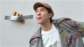 網紅林進的阿嬤過世。（圖／翻攝自林進臉書）