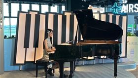 桃機Flying Melody公共鋼琴　跨國度、文化音樂激盪（業配勿用）