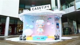 CASETiFY攜手POP MART於台北信義區香堤廣場限時打造「DIMOO WORLD x CASETiFY 夢境奇幻樂園」。（圖／品牌業者提供）