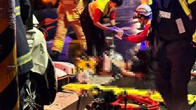 宜蘭五結鄉今天凌晨發生一起重大車禍。（圖／翻攝畫面）