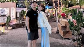 韓宜邦（左）一反常態，提出想和林萱瑜（右）合照。（圖／翻攝自林萱瑜IG）