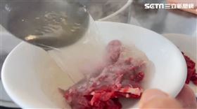 網友看似提出內行人見解，卻引發牛肉湯之戰。（圖／翻攝畫面）