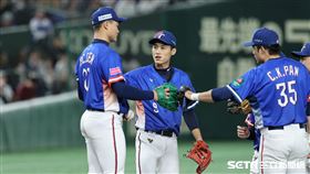 ▲世界12強棒球錦標賽複賽，台灣隊先發投手陳柏清僅抓下1個出局數退場。（圖／特派記者劉彥池攝影）