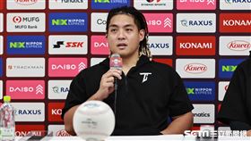 ▲世界12強棒球錦標賽複賽，台灣隊指定打擊吉力吉撈・鞏冠出席賽後記者會。（圖／特派記者劉彥池攝影）