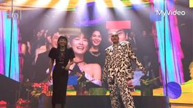 YELLOW黃宣（右）、魏如萱今晚為第61屆金馬獎壓軸獻唱。（圖／翻攝MyVideo）