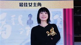 《看我今天怎麼說》鍾雪瑩、游學修。（圖／双喜電影提供）