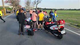 新/彰化9歲童陪爸跑馬拉松　遭撞輾頭命危(圖/翻攝畫面)