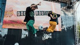 日本雙人組合SUPER FOOTBALL BROS.。（圖／主辦單位提供）