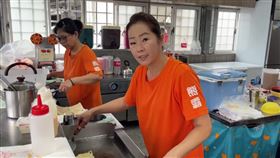 世界12強棒球賽台灣隊以4比0擊敗日本隊，奪得歷史首冠。先發投手林昱珉面對日本隊主投4局無失分，是台灣隊奪冠功臣之一。林昱珉來自台東，林媽媽在知本開早餐店，昨晚也緊盯這場冠軍賽，對於兒子的表現，她相當自豪，給出滿分肯定。