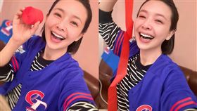 吳婉君拋彩帶慶祝台灣奪冠。（圖／翻攝自吳婉君IG）