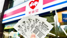 萊爾富開出千萬發票
（圖／萊爾富提供）