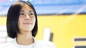 雲林議員陳芳盈遭逆向車撞！當場拋飛重摔腦震盪　視神經恐受損。羅智強臉書