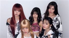 NewJeans近來捲入經紀公司ADOR老闆閔熙珍與母公司HYBE的內鬥風波。（圖／翻攝自IG）