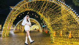 濃厚耶誕氛圍遍灑周邊璀璨絢麗廊道奇幻登場（業配勿用）
