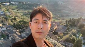 鄭雨盛未婚當爸，又傳出他腳踏三條船。（圖／翻攝鄭雨盛IG）

