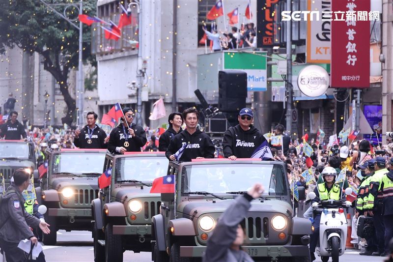 英雄大遊行,英雄谷,台灣隊,中華隊,12強（圖／記者鄭孟晃攝影）