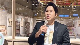 左起胡嘉愛、日本負責人、劉爾金、唐松瑞。（圖／民視提供）