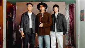 椅子樂團、林奕嵐、曾敬驊（圖／明天的歌有限公司提供）