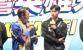 新北耶誕城舉辦台灣英雄見面會，現場湧入上前球迷相當熱鬧。