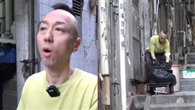 戴耀明近期在餐廳打工被目擊。（圖／翻攝自微博）