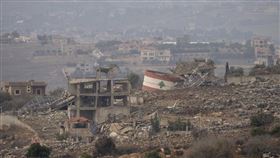 黎巴嫩居民回到被戰火摧殘的家園。（圖／美聯社／達志影像）