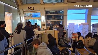 南韓大雪交通大打結　旅客登機後被請下機