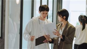 賴雅妍與王傳一擁有20年深交，在《祕書俱樂部》五度合作的兩人堪稱最完美CP。（圖／TVBS提供）