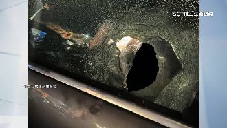 廟會煙火直射！雙B車「窗破被炸到冒煙」