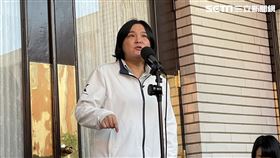 ▲立委陳玉珍議場前受訪（圖／記者高逸帆攝影）