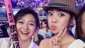 周杰倫地表最強演唱會，大S和汪小菲合照，安以軒也曬出和大S、六月合照，六月也和老公李易合影。