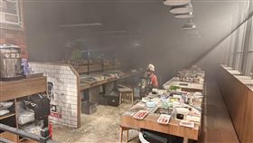 巨城,美食街,火警,燒肉（圖／翻攝畫面）