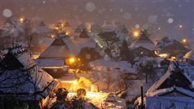 KKday祭出京都期間限定「美山合掌村點燈活動二日遊」、日韓滑雪行程。（圖／KKday提供）