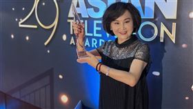 胡婉玲榮獲2024年度亞洲電視獎最佳時事主持人獎。（圖／翻攝臉書）