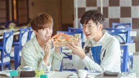 胸腔暨重症醫學科黃軒醫師也提到，自己曾遇到一些患者體重明明不重，但是卻有明顯脂肪肝，有可能是吃飯速度太快所造成的。（示意圖／pixabay）